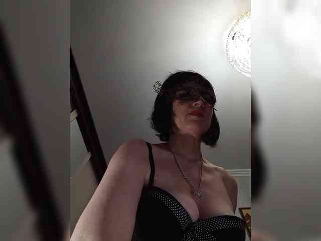 Lilya18 webcam