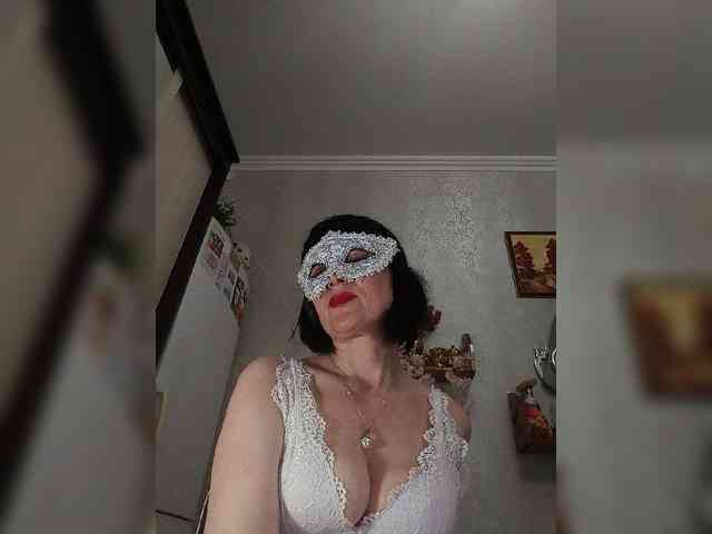 Lilya18 webcam