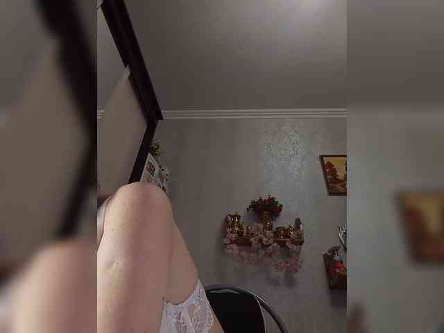 Lilya18 webcam