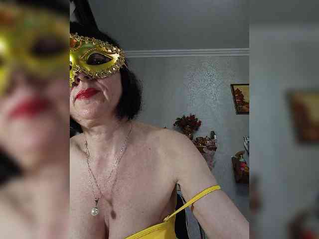 Lilya18 webcam