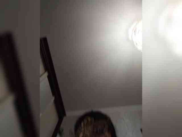 Lilya18 webcam