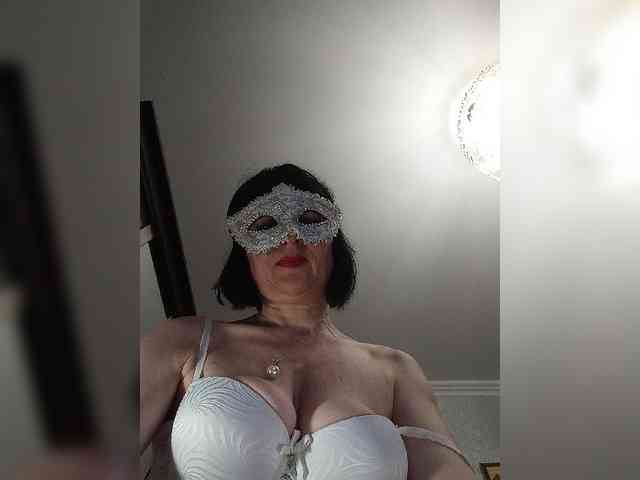 Lilya18 webcam