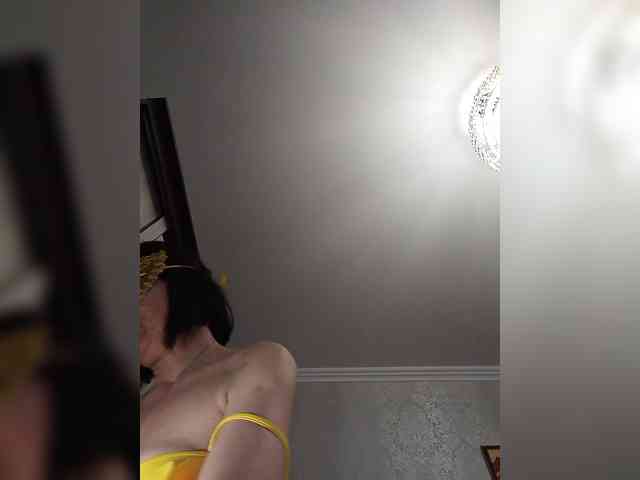 Lilya18 webcam