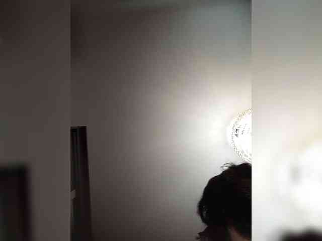 Lilya18 webcam