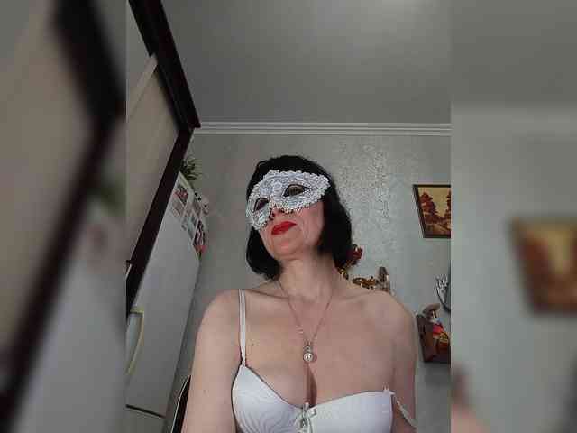 Lilya18 webcam