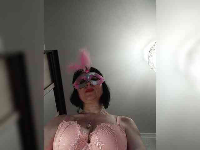 Lilya18 webcam