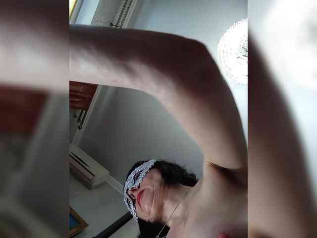 Lilya18 webcam