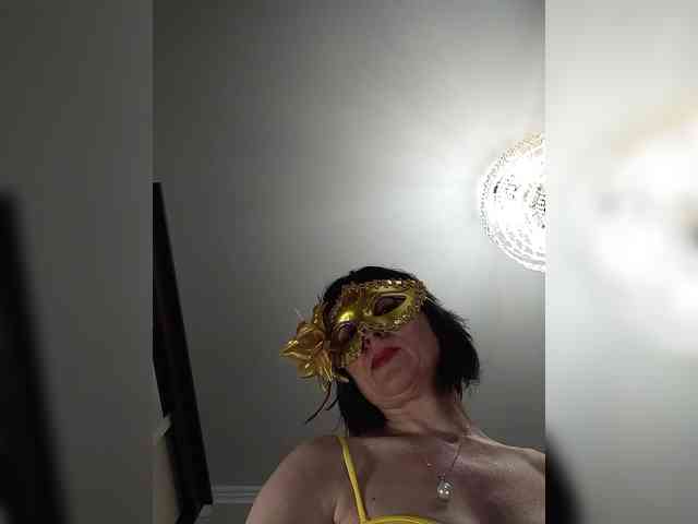 Lilya18 webcam