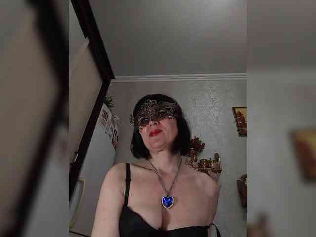 Lilya18 webcam