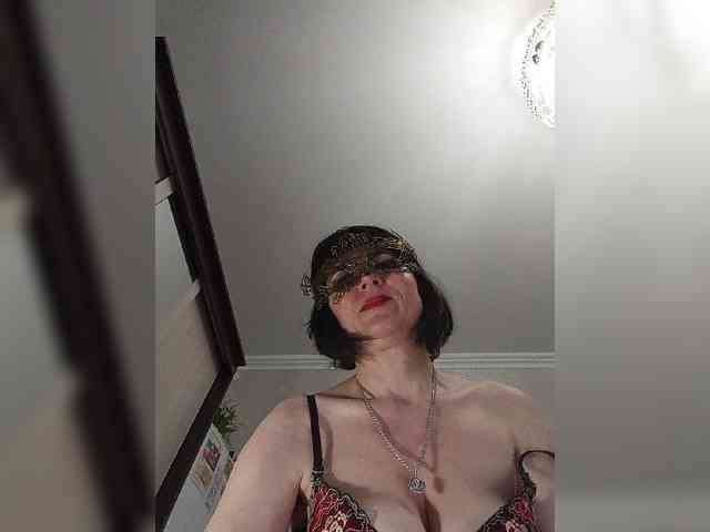 Lilya18 webcam