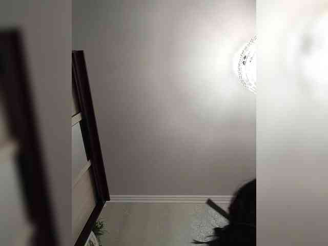 Lilya18 webcam