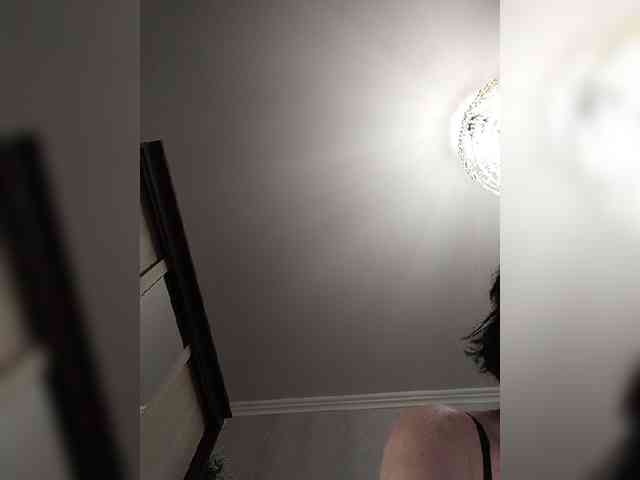 Lilya18 webcam