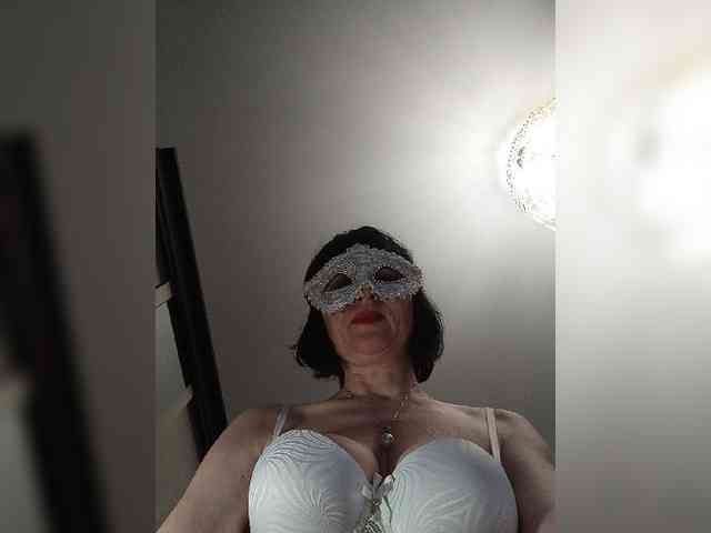 Lilya18 webcam
