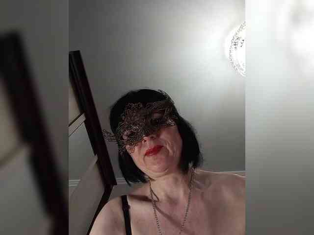 Lilya18 webcam