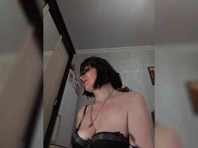 Lilya18 webcam