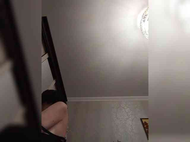Lilya18 webcam