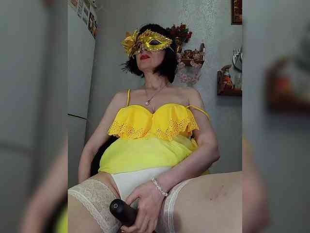Lilya18 webcam