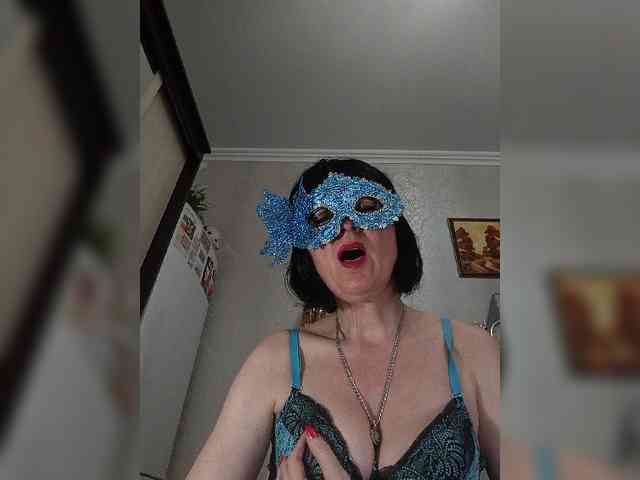 Lilya18 webcam