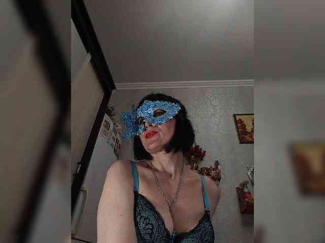Lilya18 webcam