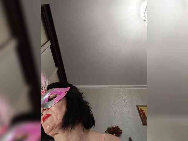 Lilya18 webcam