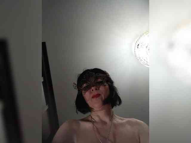 Lilya18 webcam