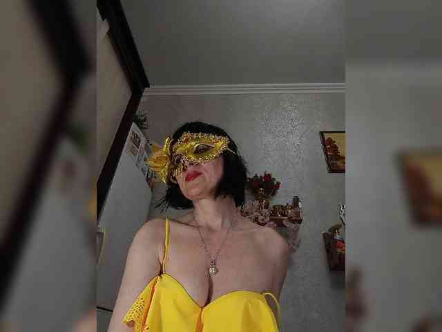 Lilya18 webcam