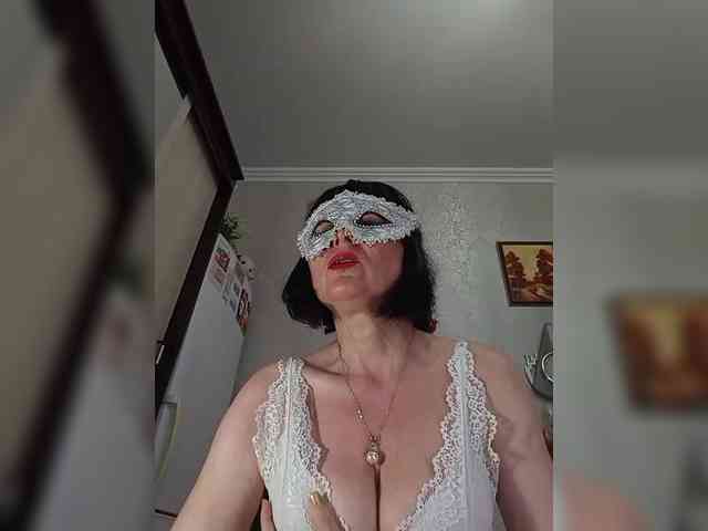 Lilya18 webcam