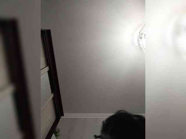 Lilya18 webcam