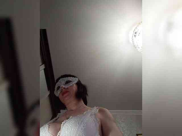 Lilya18 webcam