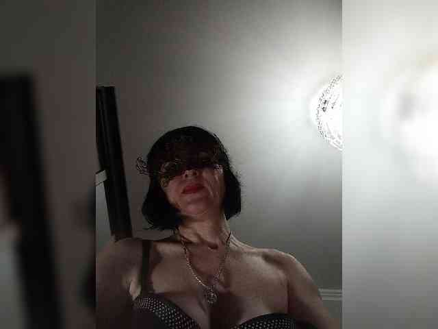 Lilya18 webcam