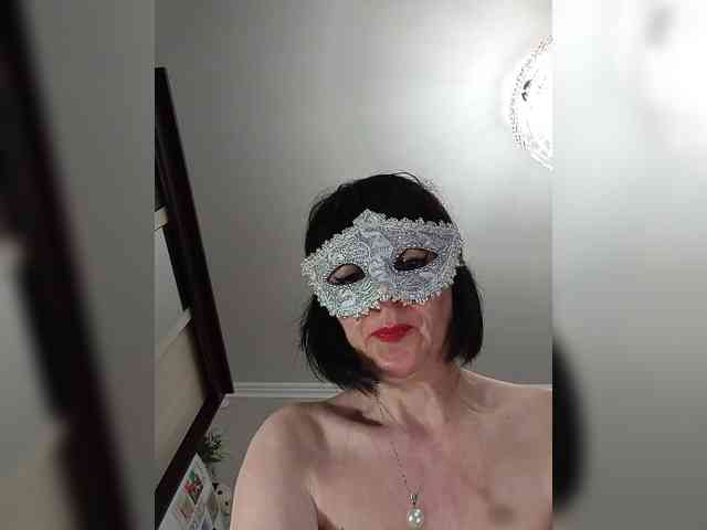 Lilya18 webcam