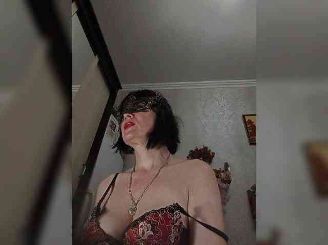 Lilya18 webcam