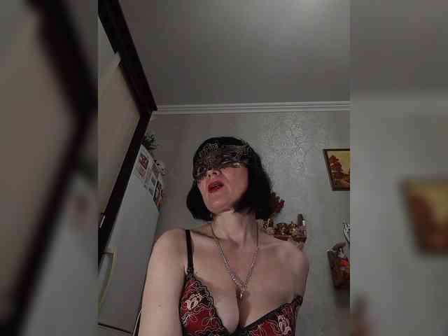 Lilya18 webcam