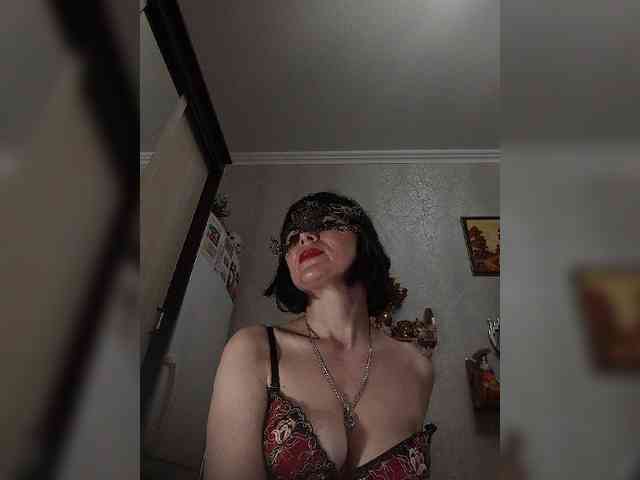 Lilya18 webcam
