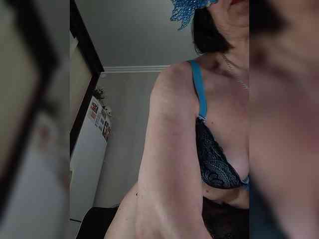 Lilya18 webcam