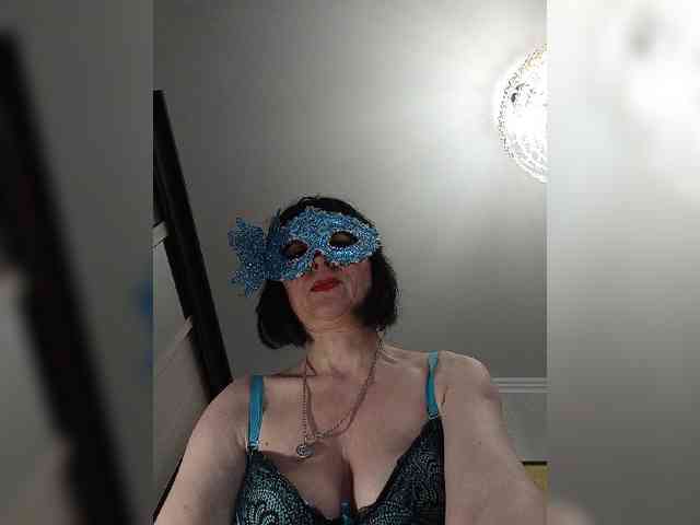 Lilya18 webcam