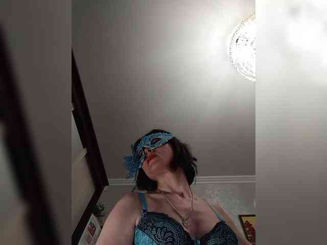 Lilya18 webcam