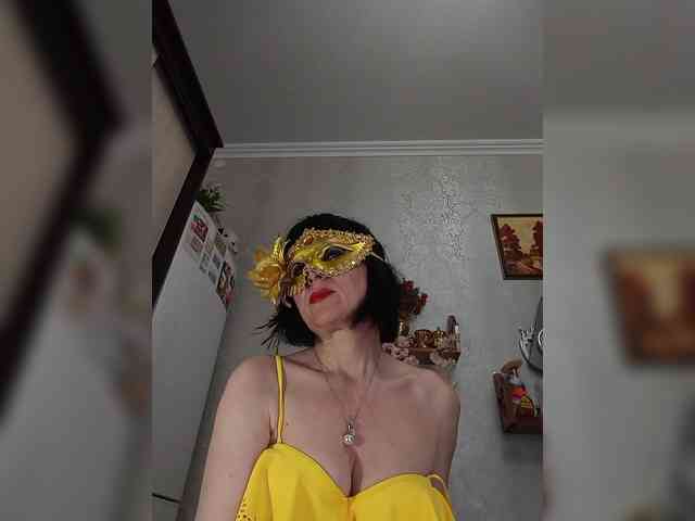 Lilya18 webcam