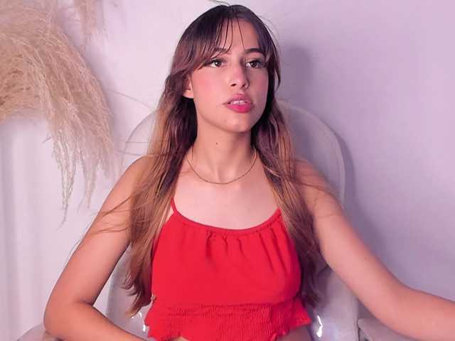 Aitanaa live cam on BongaCams