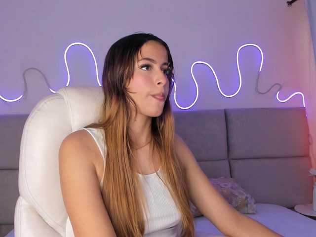 Aitanaa live cam on BongaCams