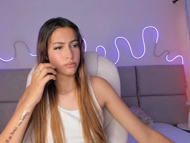 Aitanaa live cam on BongaCams