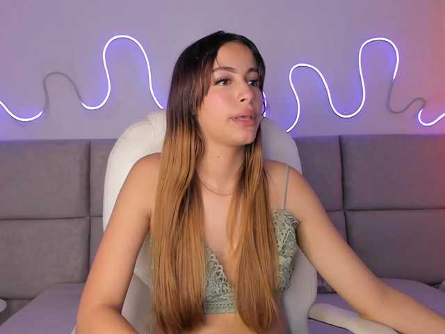 Aitanaa live cam on BongaCams