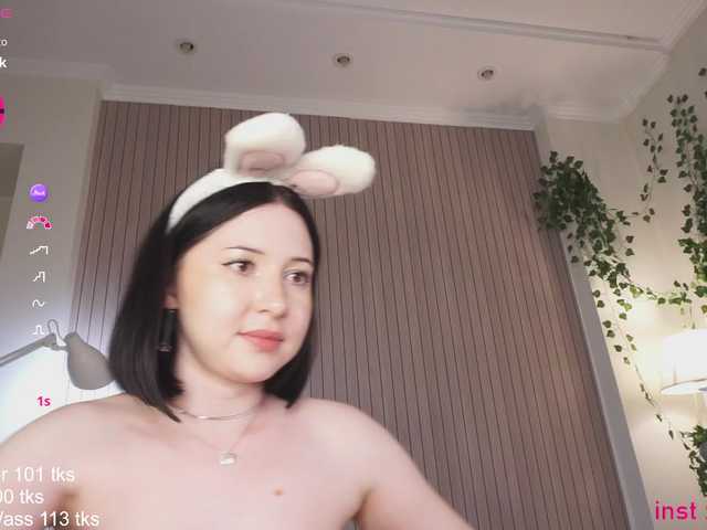 Holy_Hee live webcam show
