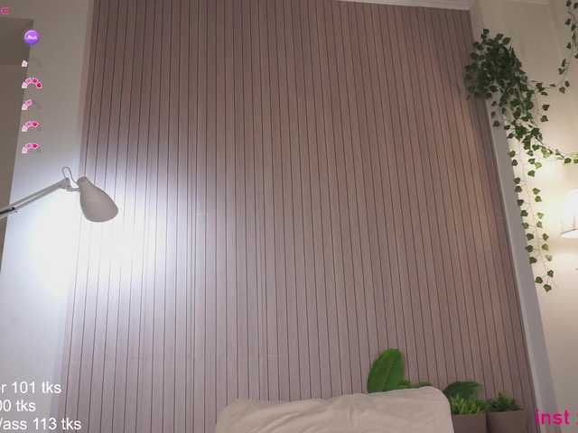 Holyhee live cam on BongaCams