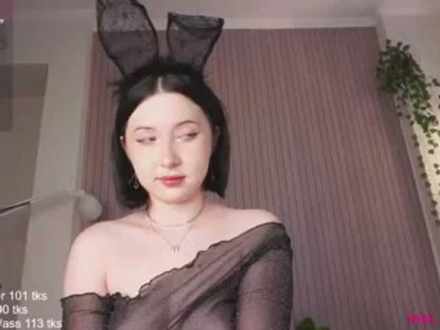 Holy_Hee