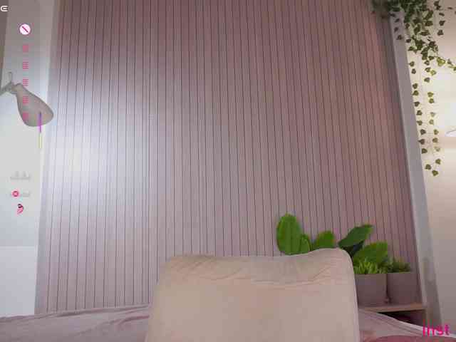 Holy_Hee webcam
