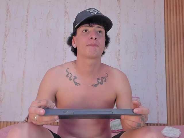 twomilkyway live cam on BongaCams
