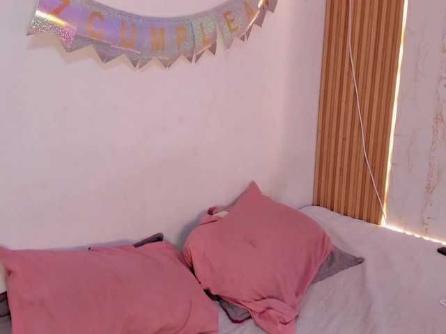 twomilkyway live cam on BongaCams