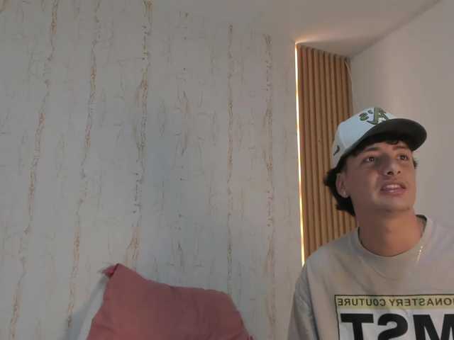 twomilkyway live cam on BongaCams