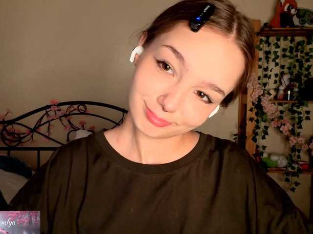 HoneyComfya live cam on BongaCams
